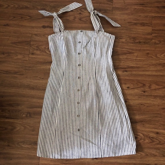 En Creme Dresses & Skirts - Dark blue and white pinstripe mini sun dress